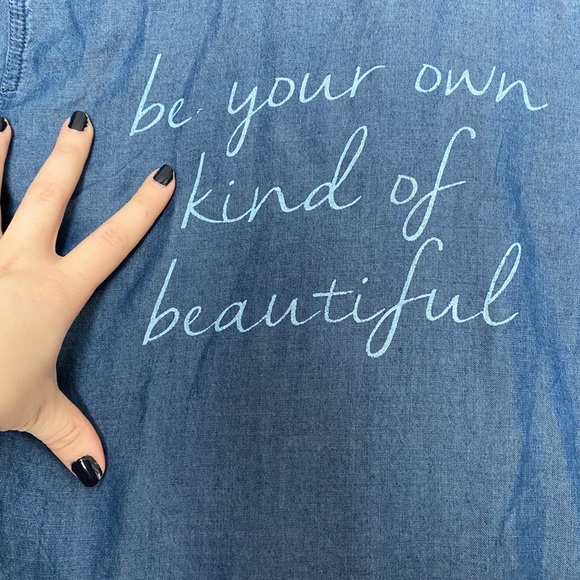 NWT New York & Company Split Back Graphic Blouse in Indigo Blue Size Small - Picture 11 of 13